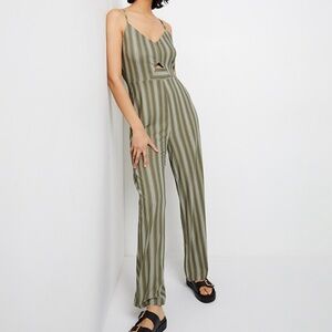 Ardene Green Striped Wide Leg Jumpsuit Size Medium Boho Stretchy Flowy Airy Cute